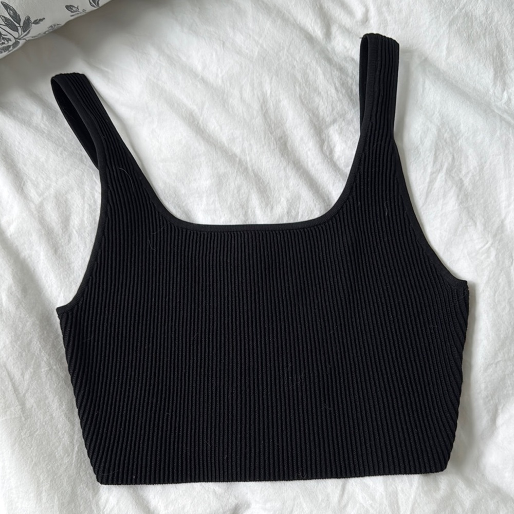Babaton Sculpt Knit square neck Cropped Tank M